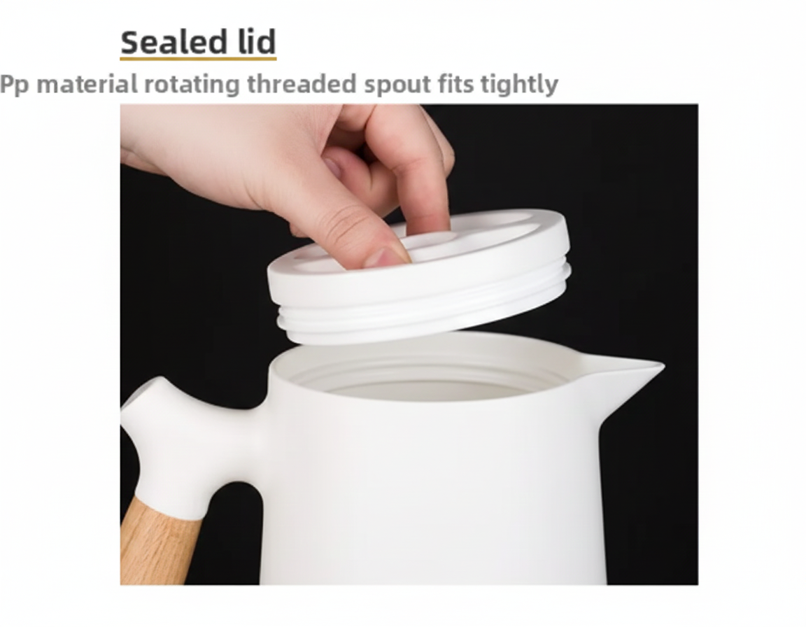 Insulated Pitcher with Glass Liner